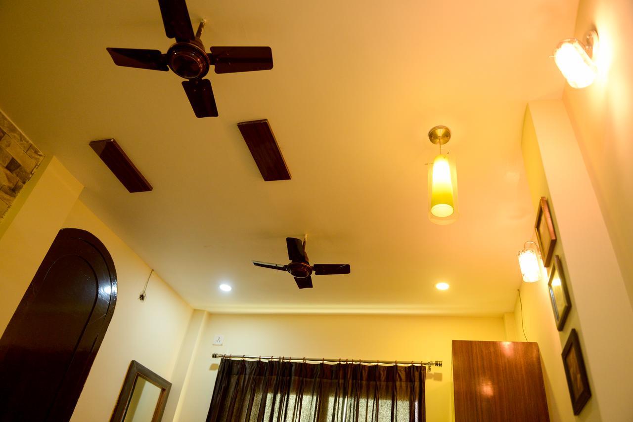 Hotel MM Guwahati Exterior foto