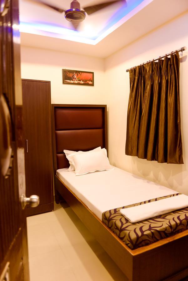 Hotel MM Guwahati Exterior foto