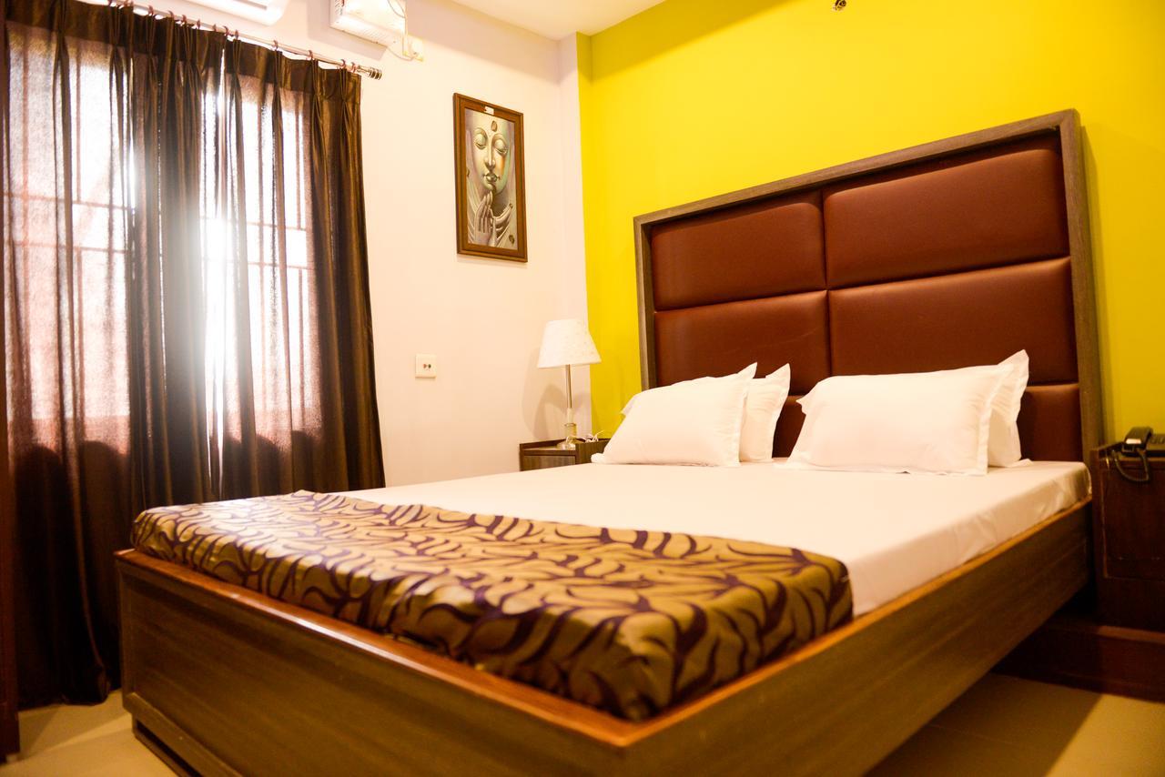 Hotel MM Guwahati Exterior foto